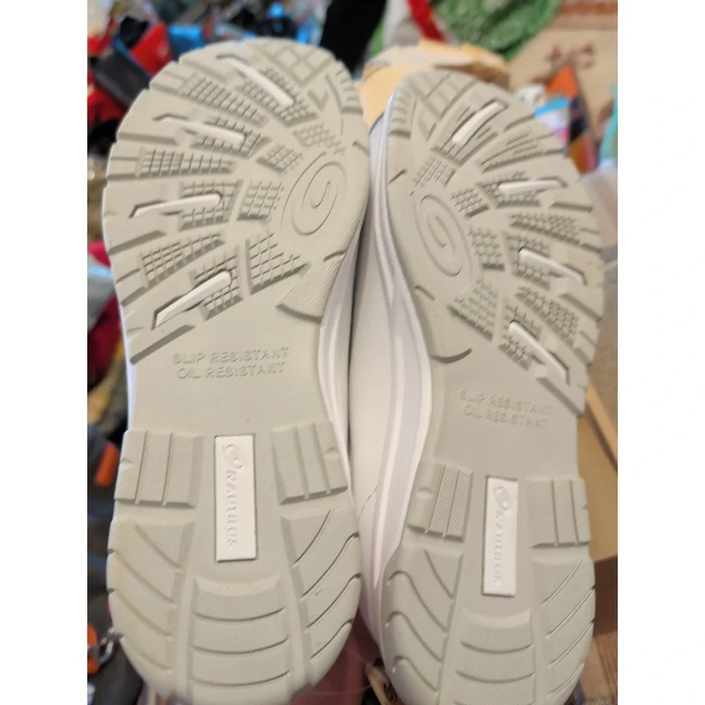 NWT Nautilus Safety Footwear Slip-On Men's White Safety Toe Work Shoes, 10 M